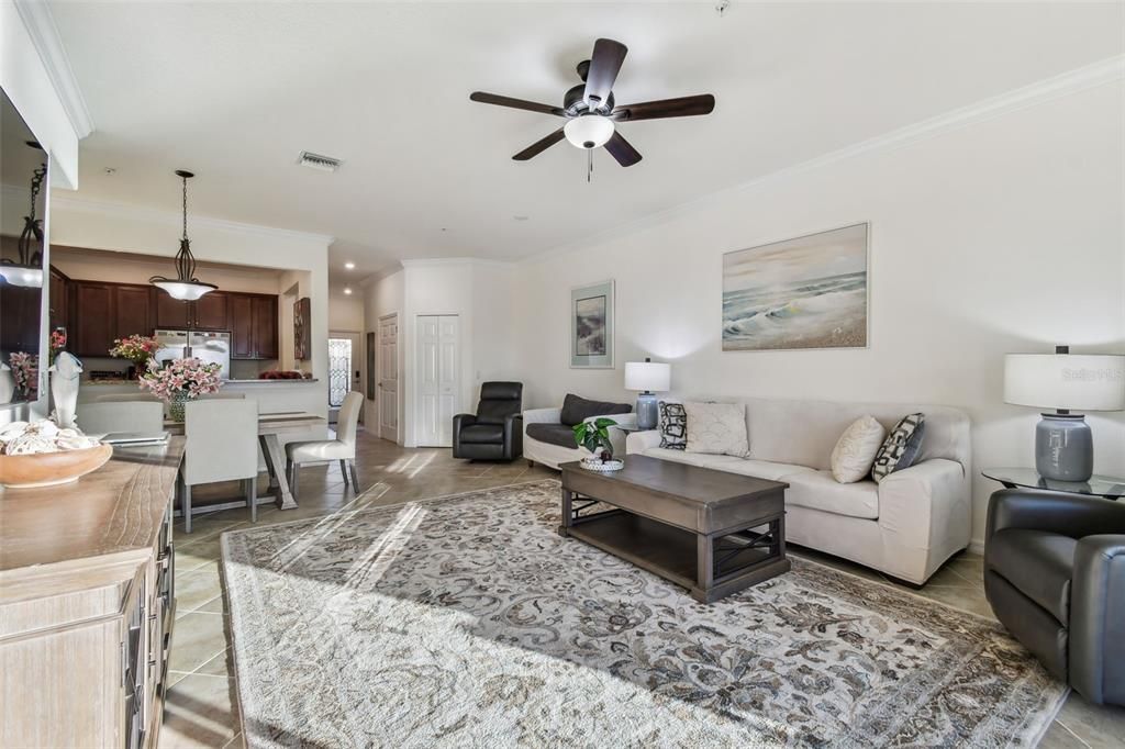 For Sale: $289,000 (3 beds, 2 baths, 1949 Square Feet)