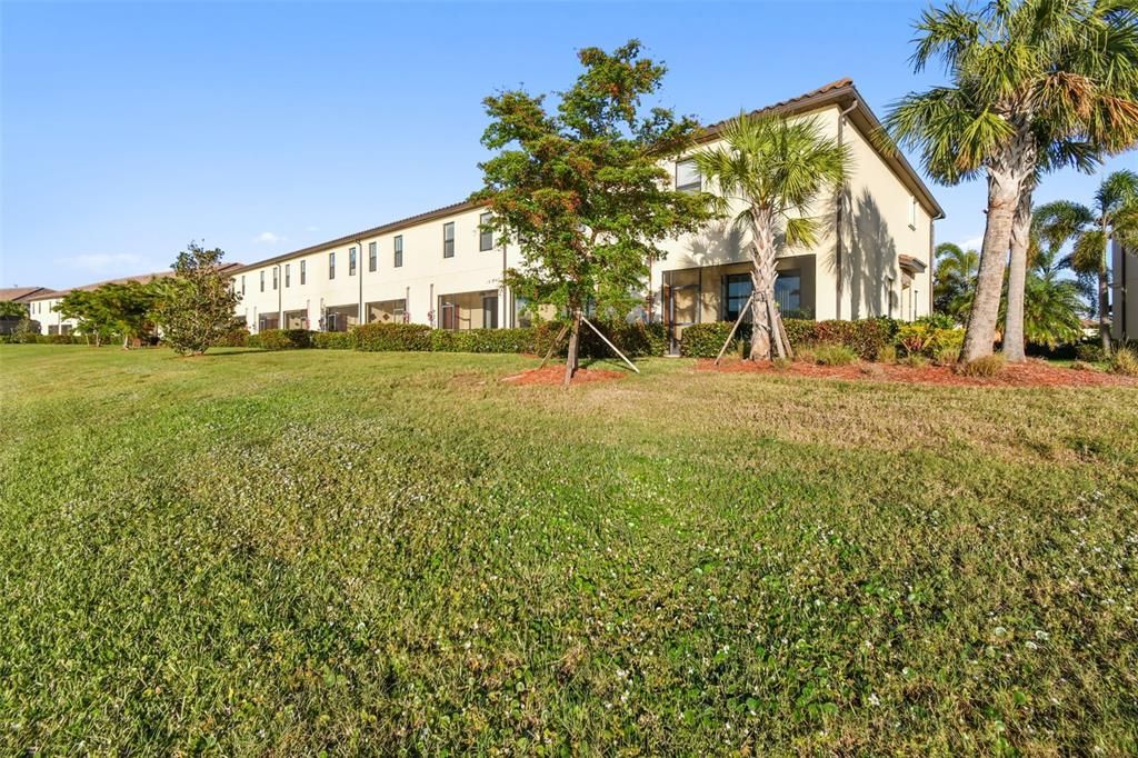 For Sale: $289,000 (3 beds, 2 baths, 1949 Square Feet)