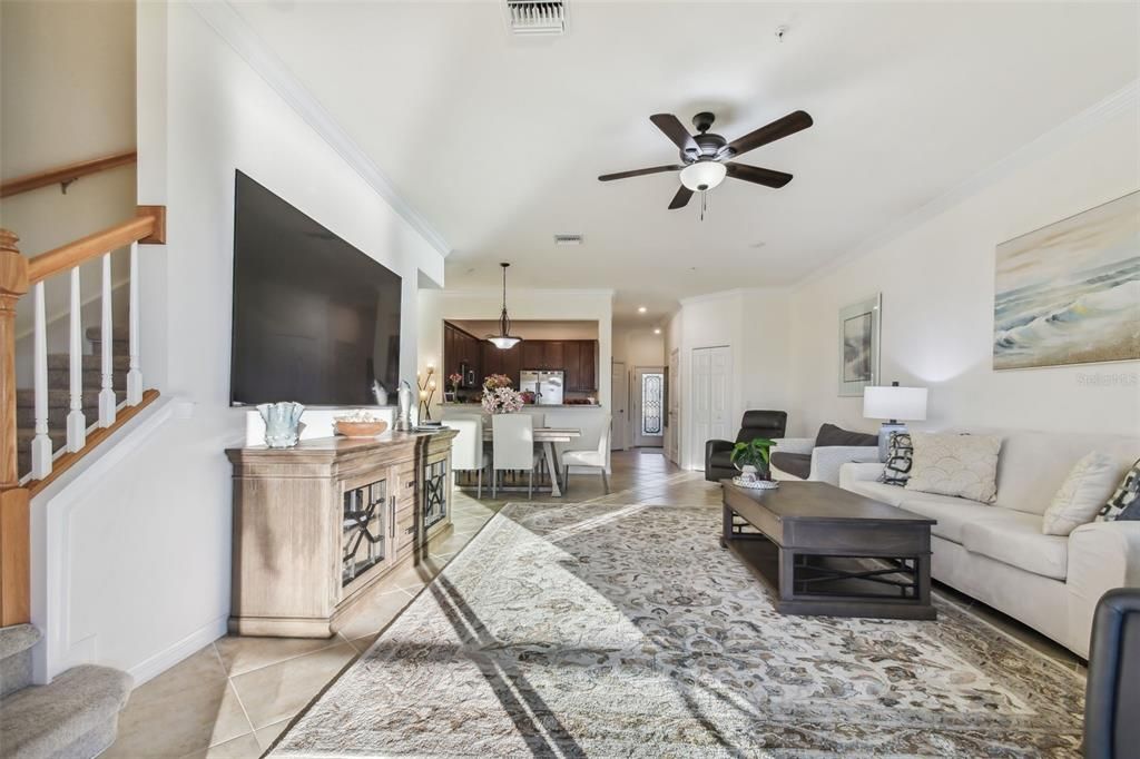 For Sale: $289,000 (3 beds, 2 baths, 1949 Square Feet)