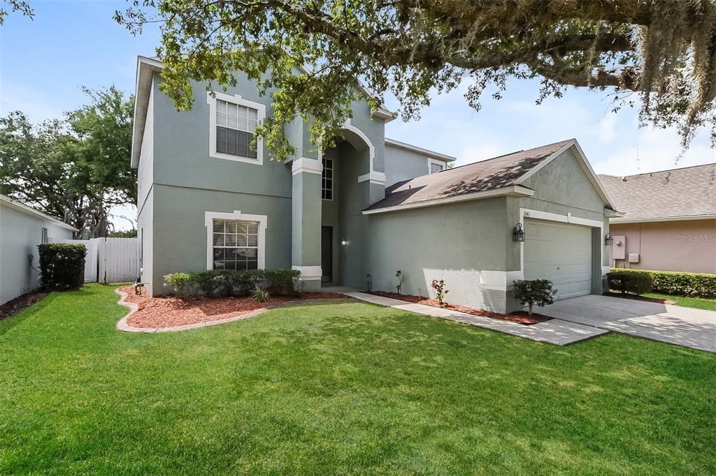 Active With Contract: $420,000 (5 beds, 3 baths, 2513 Square Feet)