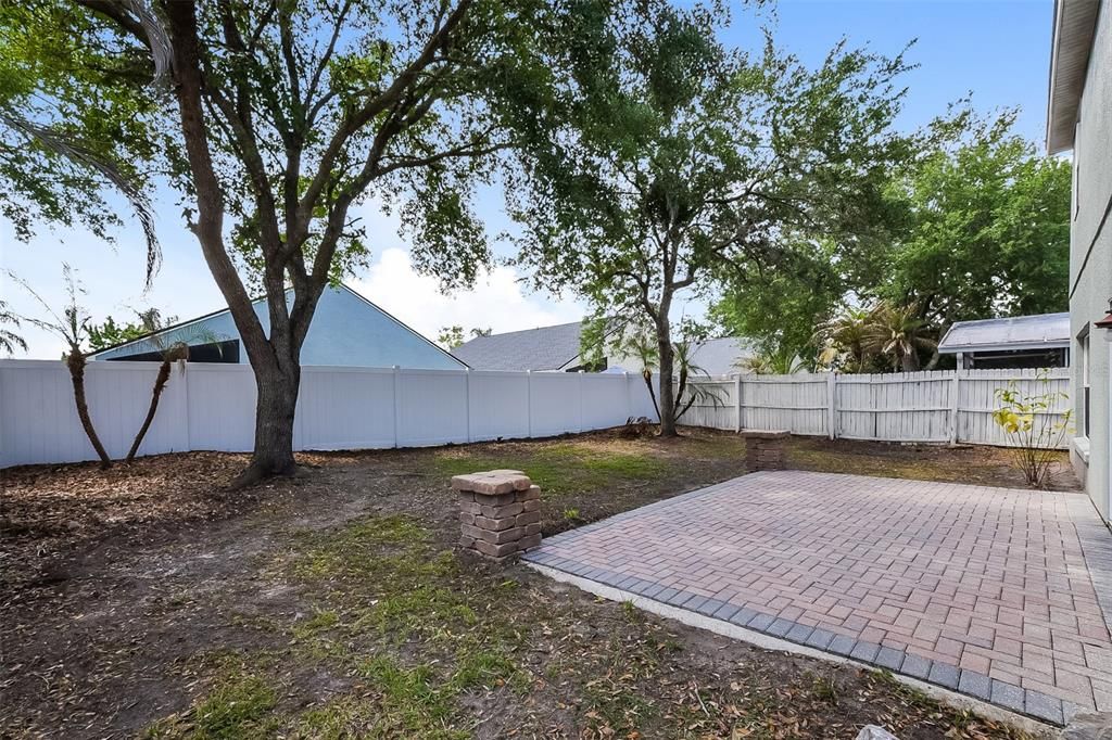 Active With Contract: $420,000 (5 beds, 3 baths, 2513 Square Feet)