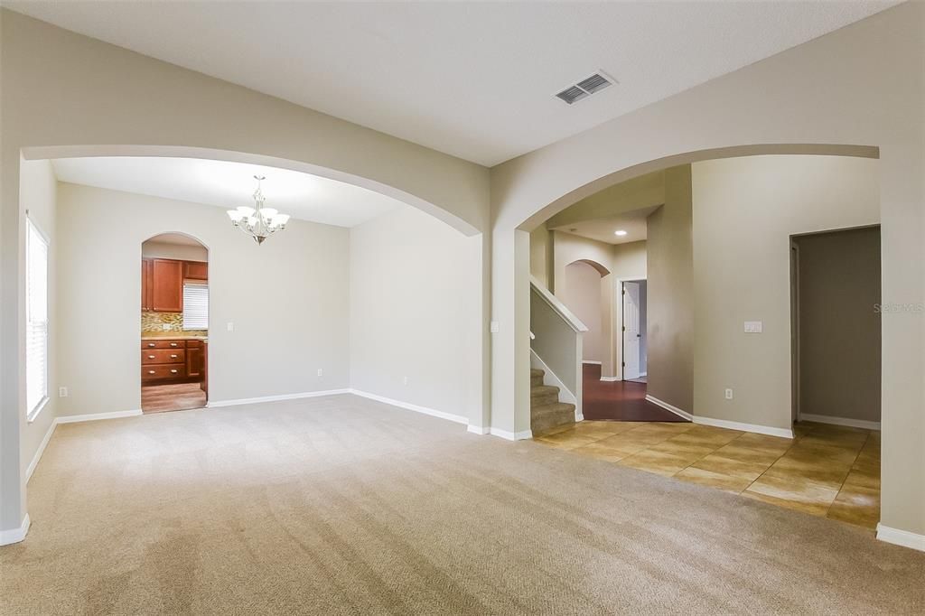 Active With Contract: $420,000 (5 beds, 3 baths, 2513 Square Feet)
