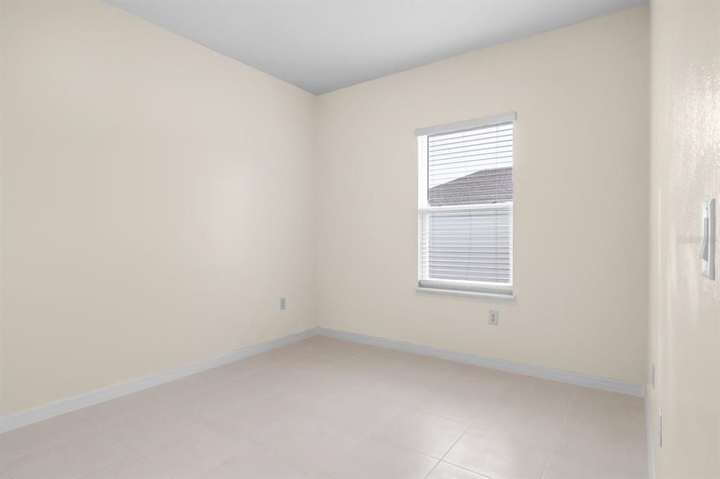 Activo con contrato: $1,895 (3 camas, 2 baños, 1505 Pies cuadrados)