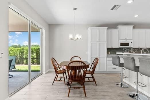 En Venta: $422,999 (2 camas, 2 baños, 1533 Pies cuadrados)