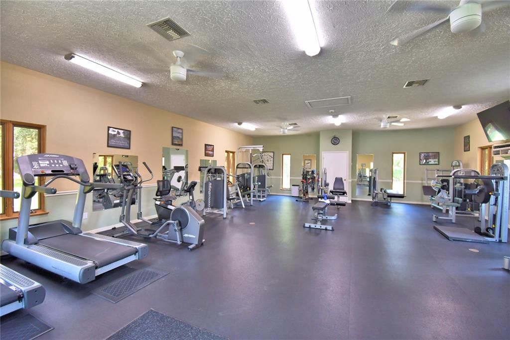 For Sale: $599,000 (3 beds, 3 baths, 1633 Square Feet)