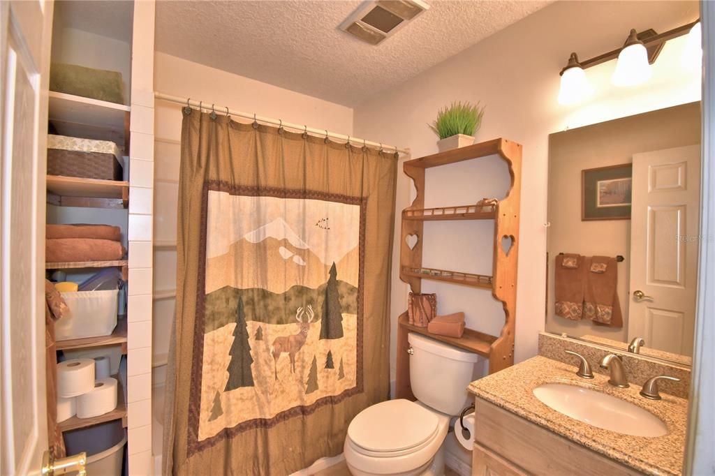 For Sale: $599,000 (3 beds, 3 baths, 1633 Square Feet)