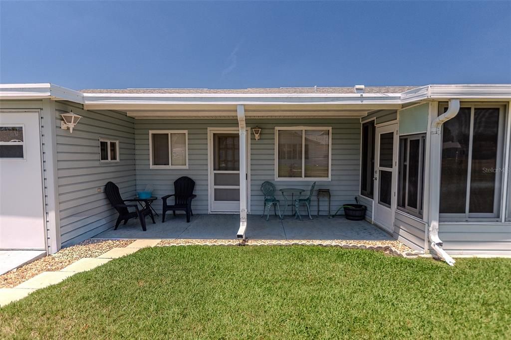 Active With Contract: $223,900 (2 beds, 2 baths, 1144 Square Feet)