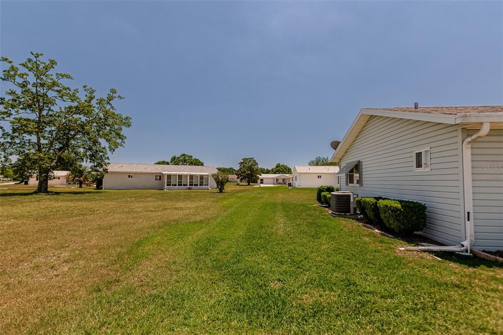 Active With Contract: $223,900 (2 beds, 2 baths, 1144 Square Feet)