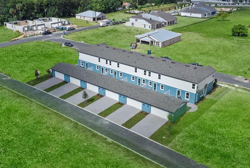 En Venta: $359,999 (4 camas, 3 baños, 1766 Pies cuadrados)