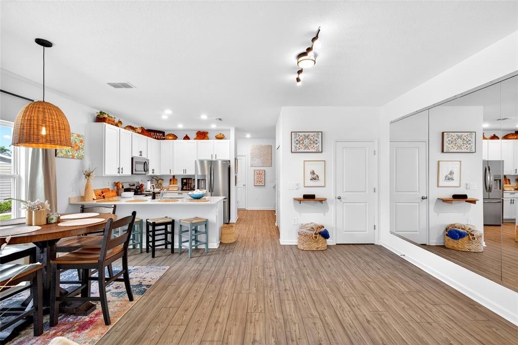For Sale: $247,000 (3 beds, 2 baths, 1828 Square Feet)