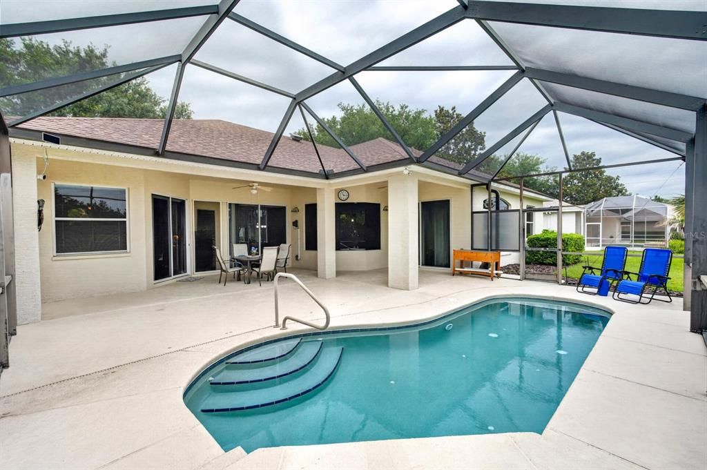 For Sale: $575,000 (3 beds, 2 baths, 2184 Square Feet)