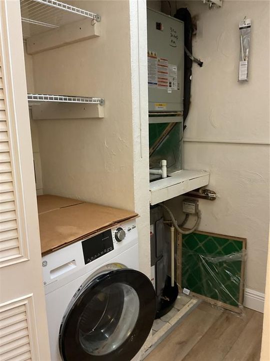 For Sale: $183,900 (2 beds, 2 baths, 1104 Square Feet)