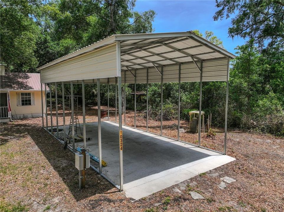 For Sale: $523,000 (4 beds, 2 baths, 1982 Square Feet)