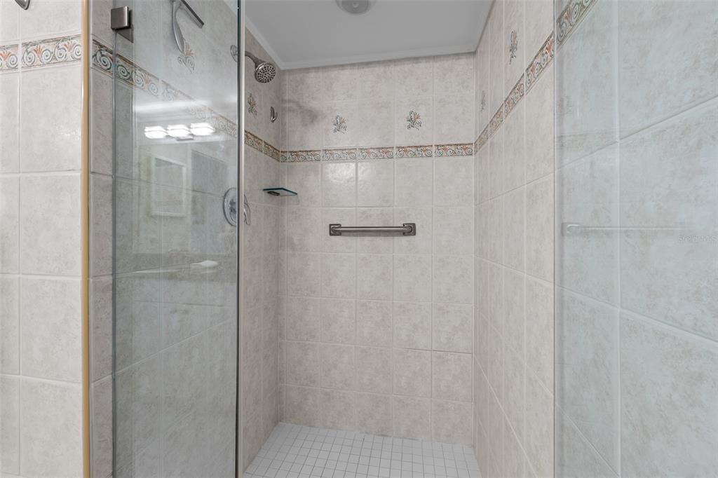 En Venta: $560,000 (2 camas, 2 baños, 1320 Pies cuadrados)