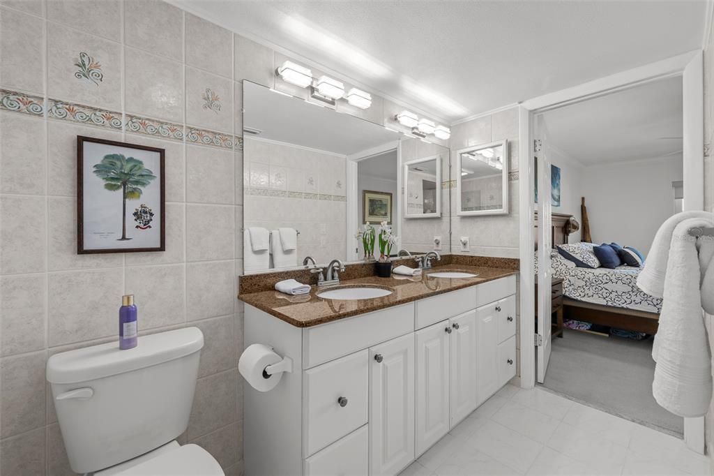 En Venta: $560,000 (2 camas, 2 baños, 1320 Pies cuadrados)