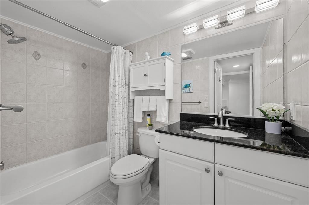 En Venta: $560,000 (2 camas, 2 baños, 1320 Pies cuadrados)