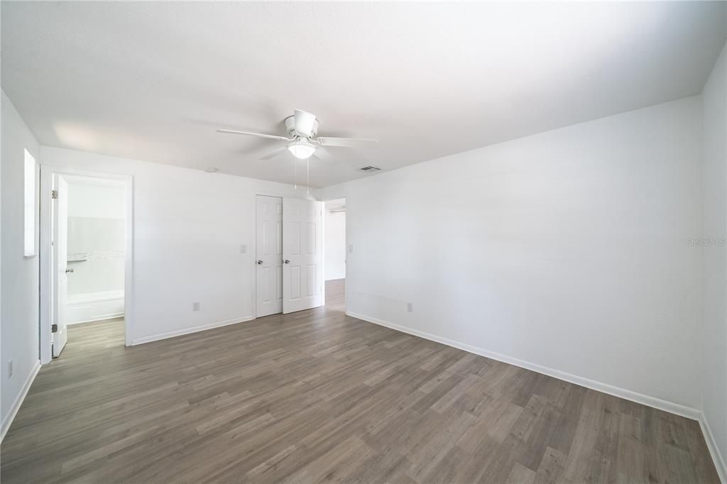 En Venta: $270,000 (3 camas, 2 baños, 1117 Pies cuadrados)