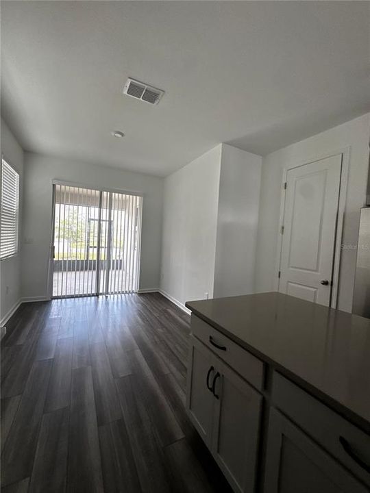 En Renta: $3,200 (4 camas, 2 baños, 2322 Pies cuadrados)