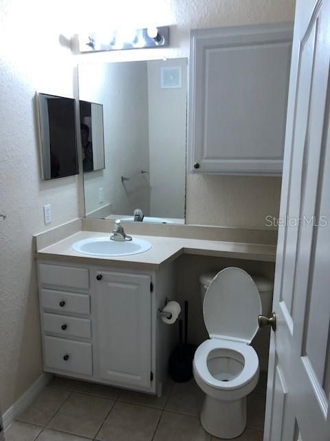 В аренду: $1,950 (4 спален, 2 ванн, 1372 Квадратных фут)