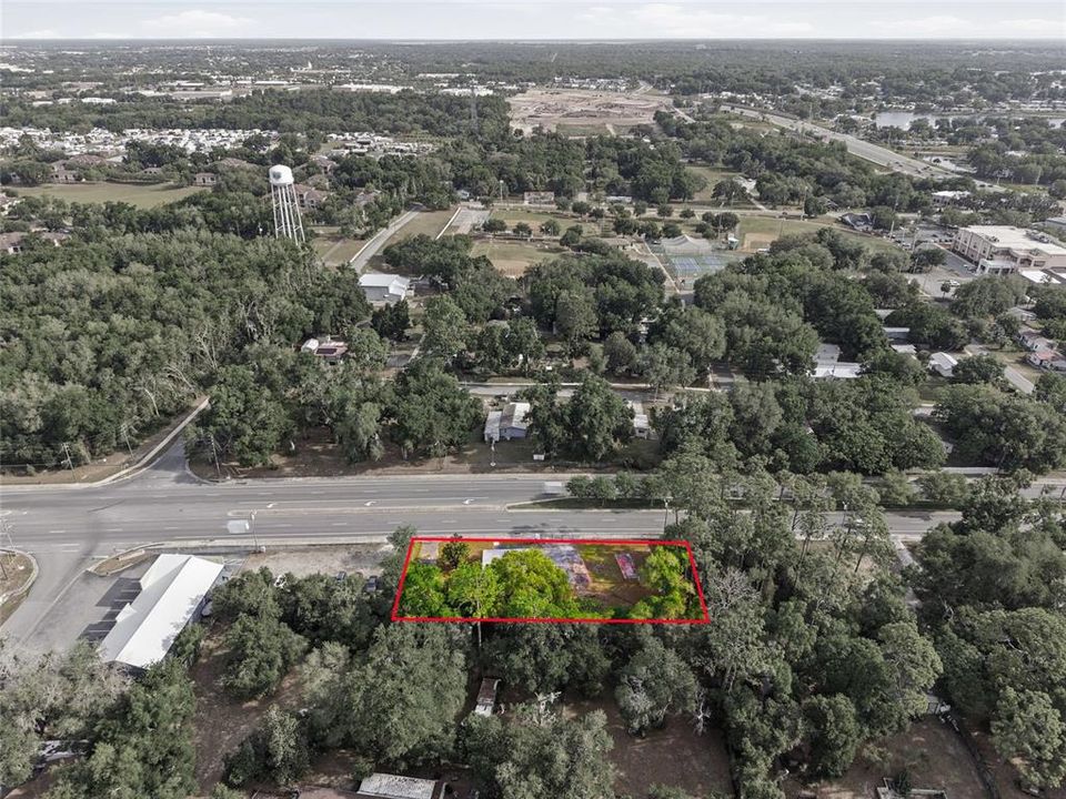 待售: $275,000 (0.32 acres)