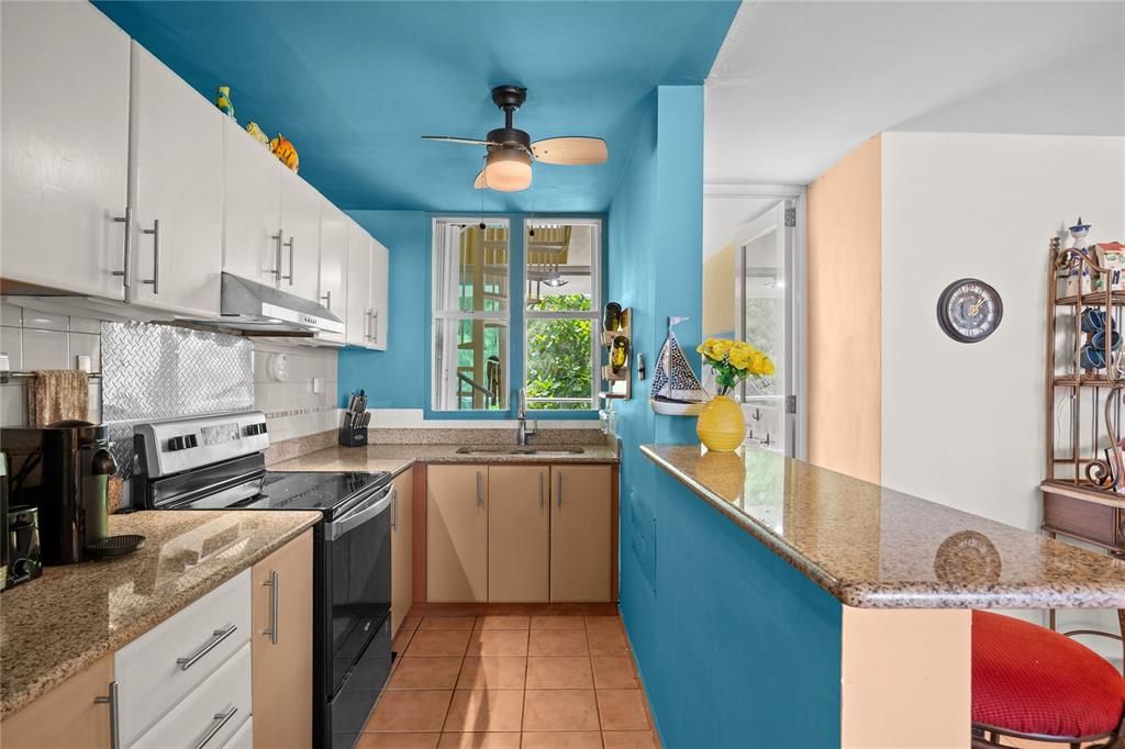 For Sale: $377,000 (3 beds, 2 baths, 1591 Square Feet)