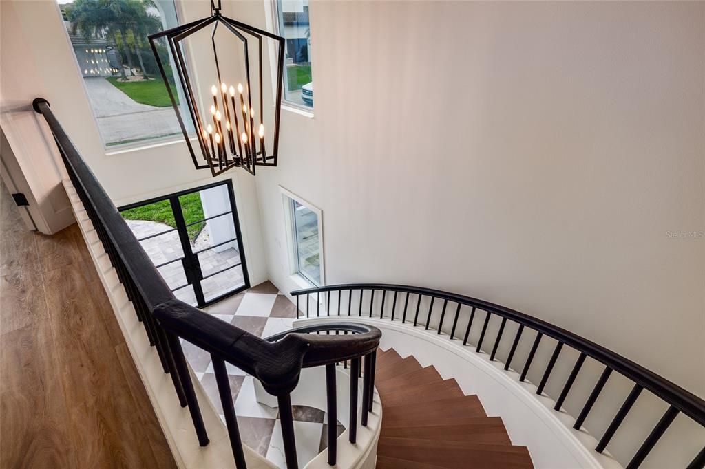 For Sale: $2,595,000 (5 beds, 3 baths, 4344 Square Feet)