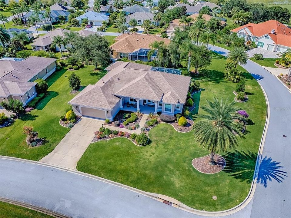 Activo con contrato: $849,000 (4 camas, 2 baños, 2720 Pies cuadrados)