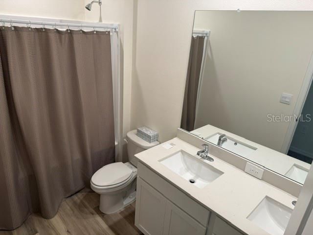 For Rent: $2,650 (4 beds, 2 baths, 2650 Square Feet)