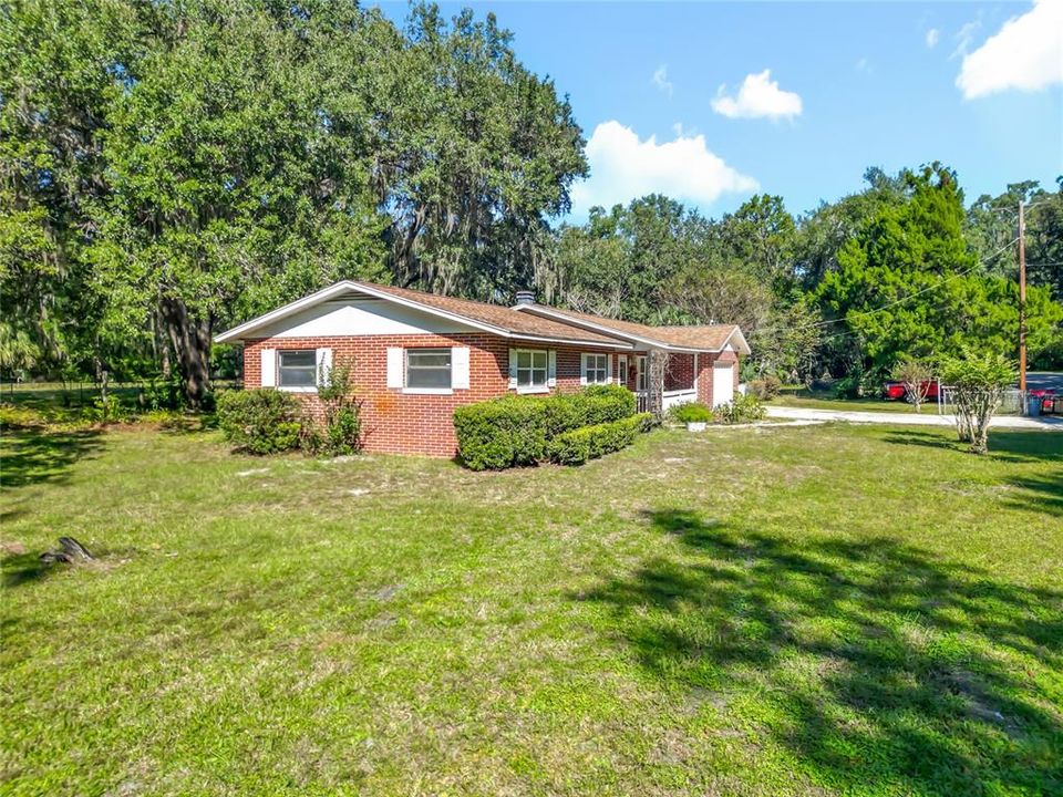 For Sale: $344,000 (3 beds, 2 baths, 1200 Square Feet)