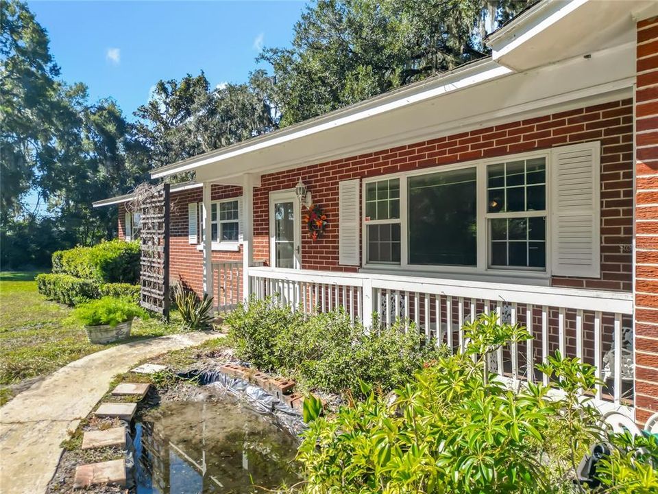 For Sale: $344,000 (3 beds, 2 baths, 1200 Square Feet)