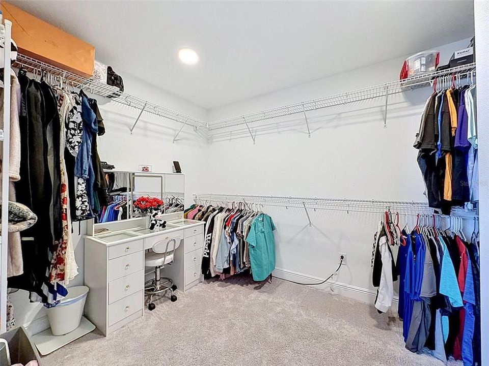 En Venta: $785,000 (5 camas, 4 baños, 3531 Pies cuadrados)