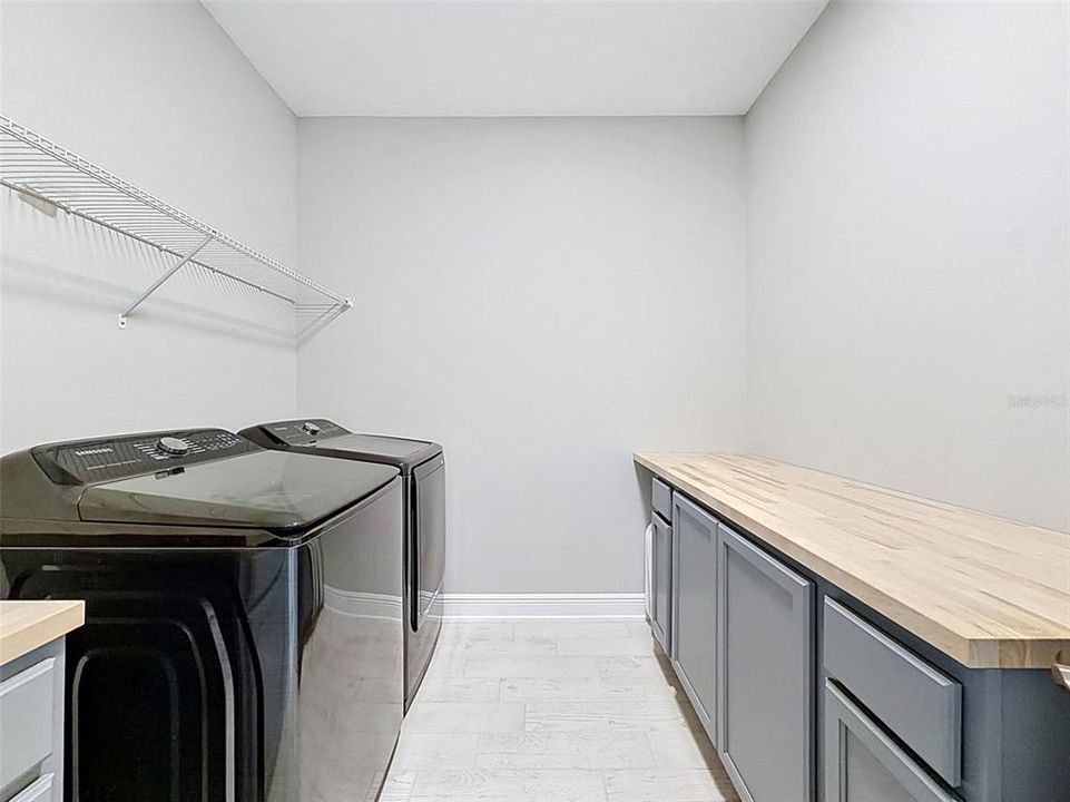 En Venta: $785,000 (5 camas, 4 baños, 3531 Pies cuadrados)