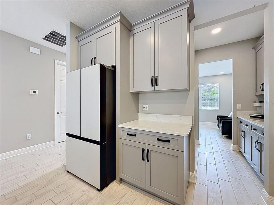 En Venta: $785,000 (5 camas, 4 baños, 3531 Pies cuadrados)