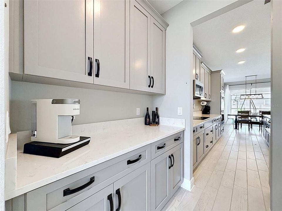 En Venta: $785,000 (5 camas, 4 baños, 3531 Pies cuadrados)