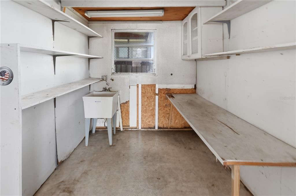 For Sale: $156,000 (3 beds, 2 baths, 1152 Square Feet)