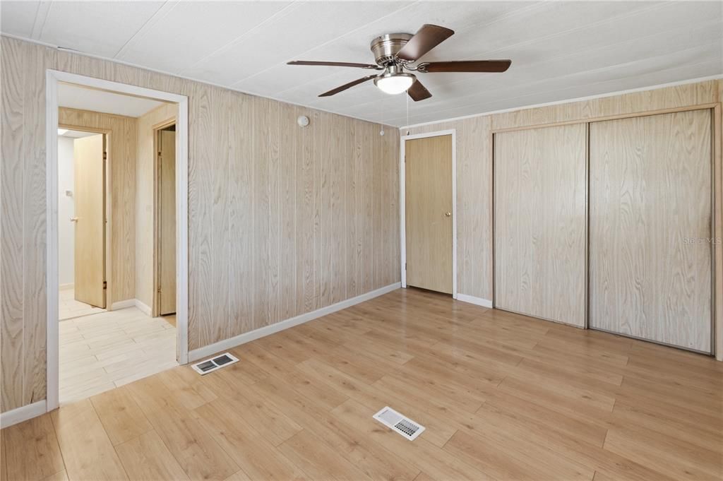 For Sale: $156,000 (3 beds, 2 baths, 1152 Square Feet)