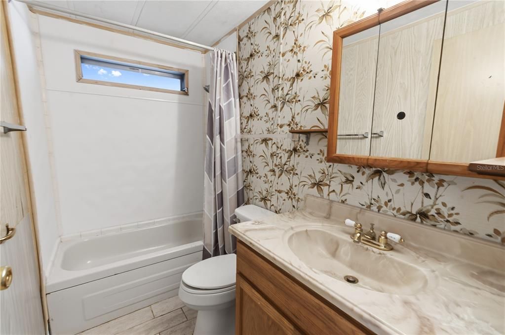 For Sale: $156,000 (3 beds, 2 baths, 1152 Square Feet)
