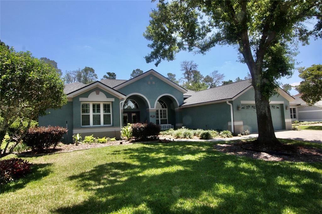 For Sale: $549,900 (2 beds, 3 baths, 2477 Square Feet)