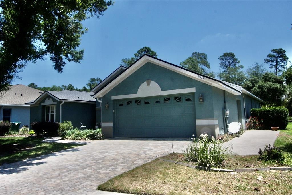 For Sale: $549,900 (2 beds, 3 baths, 2477 Square Feet)