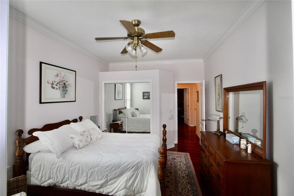 For Sale: $549,900 (2 beds, 3 baths, 2477 Square Feet)
