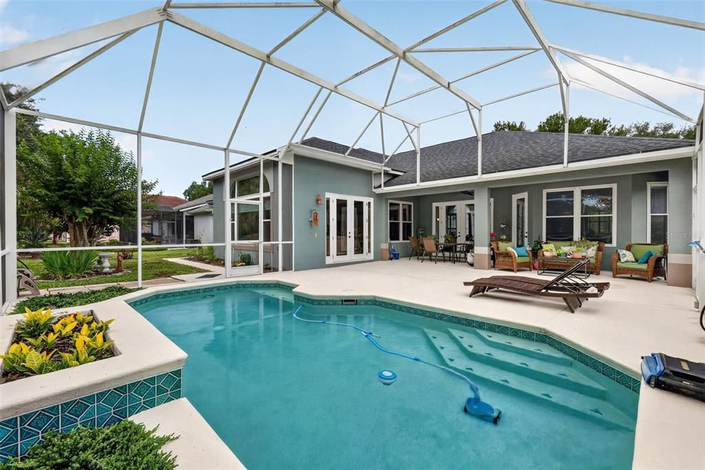 Activo con contrato: $544,900 (3 camas, 3 baños, 2477 Pies cuadrados)