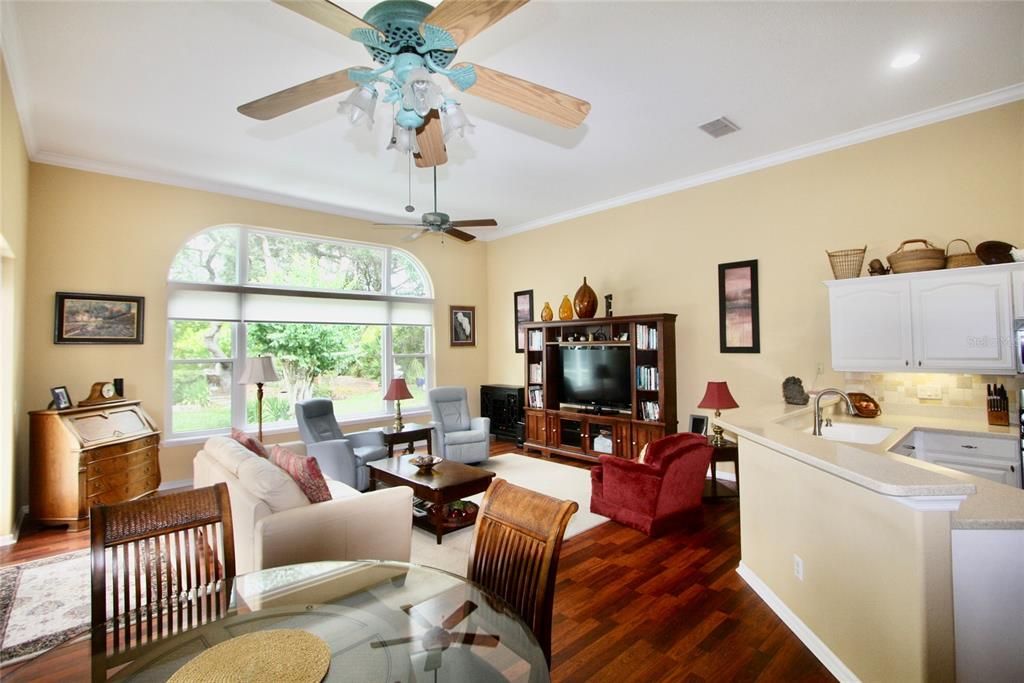 For Sale: $549,900 (2 beds, 3 baths, 2477 Square Feet)