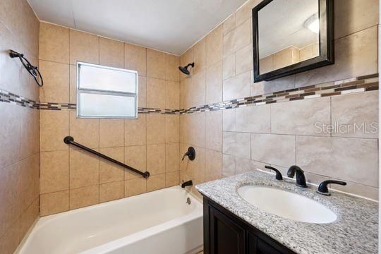 Activo con contrato: $224,000 (2 camas, 1 baños, 612 Pies cuadrados)