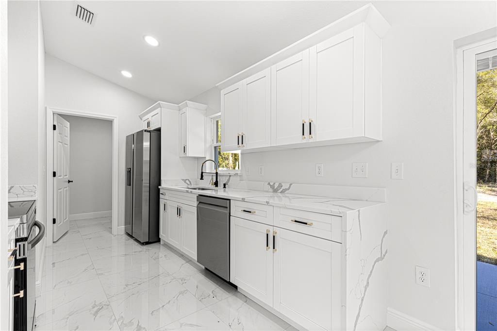 En Venta: $249,900 (3 camas, 2 baños, 1156 Pies cuadrados)
