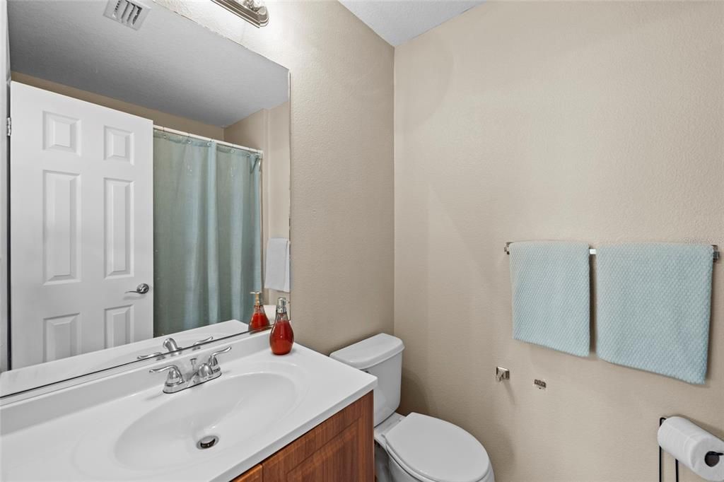 En Venta: $235,000 (2 camas, 2 baños, 1064 Pies cuadrados)