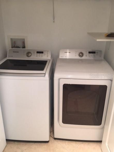 Active With Contract: $2,975 (3 beds, 2 baths, 1406 Square Feet)
