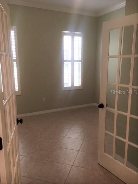 Active With Contract: $2,975 (3 beds, 2 baths, 1406 Square Feet)