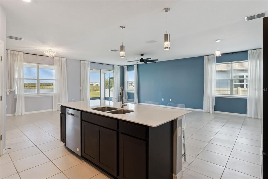 Active With Contract: $389,000 (3 beds, 3 baths, 2228 Square Feet)