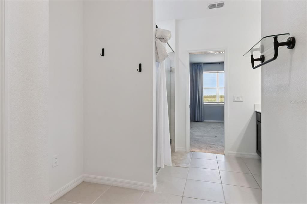 Active With Contract: $389,000 (3 beds, 3 baths, 2228 Square Feet)