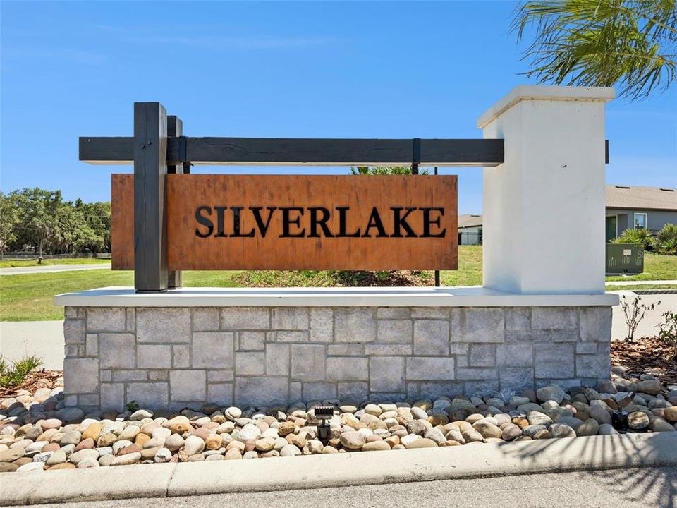 Active With Contract: $389,000 (3 beds, 3 baths, 2228 Square Feet)